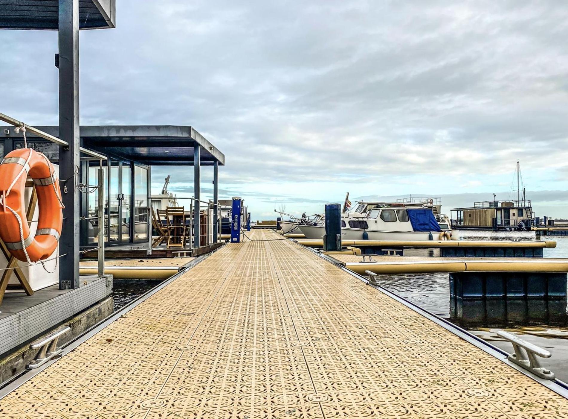 Houseboat Blue Sneekermeer Offingawier Zewnętrze zdjęcie